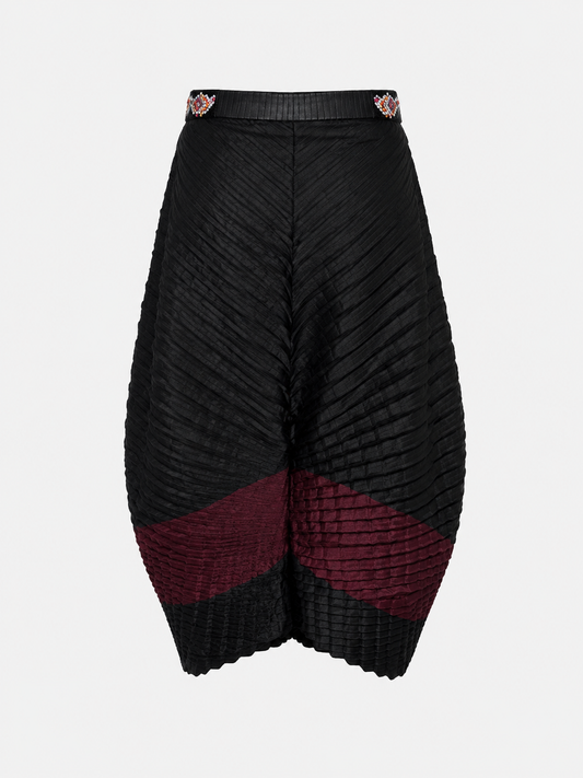 GATO Pleated Pants | Black & Burgundy