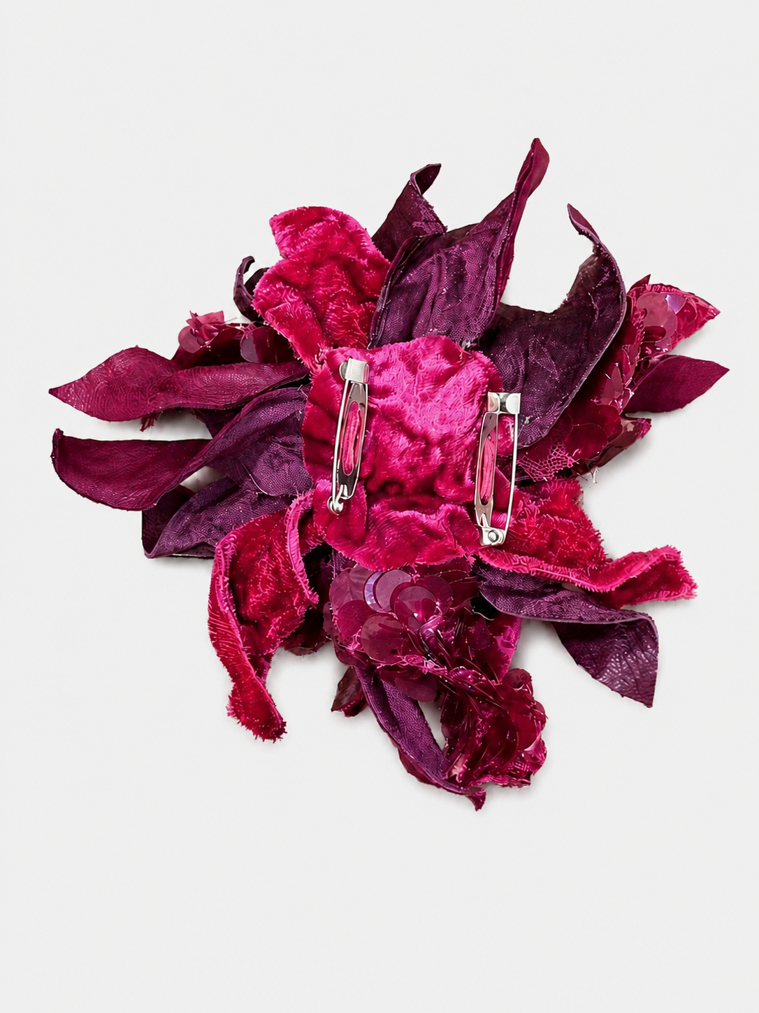 SAGHI Flower Brooch